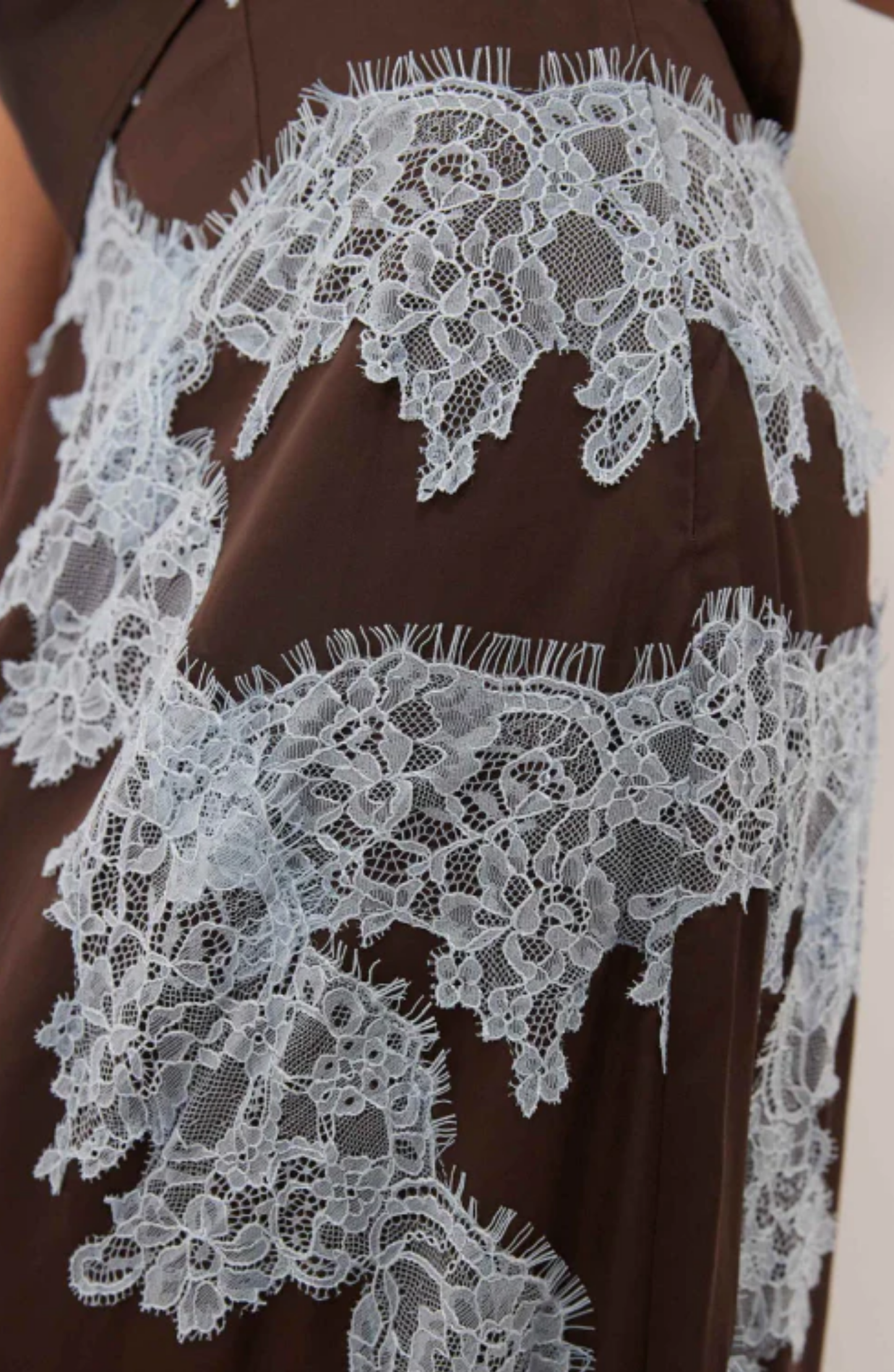 Valoria | Contrast Lace Halter Neck Skirt Set